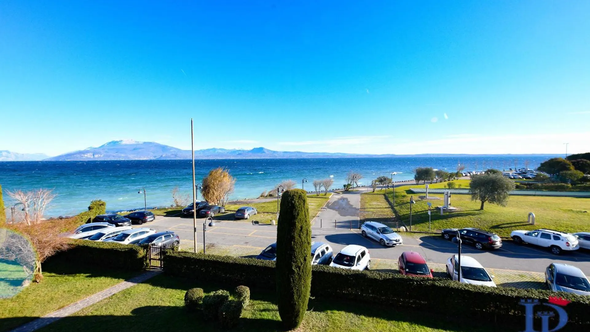 Desenzanoloft Official Partner Marriott Homes & Villas - Eden Lake View And Privat Beach Renovated In 2025 Sirmione Apartment