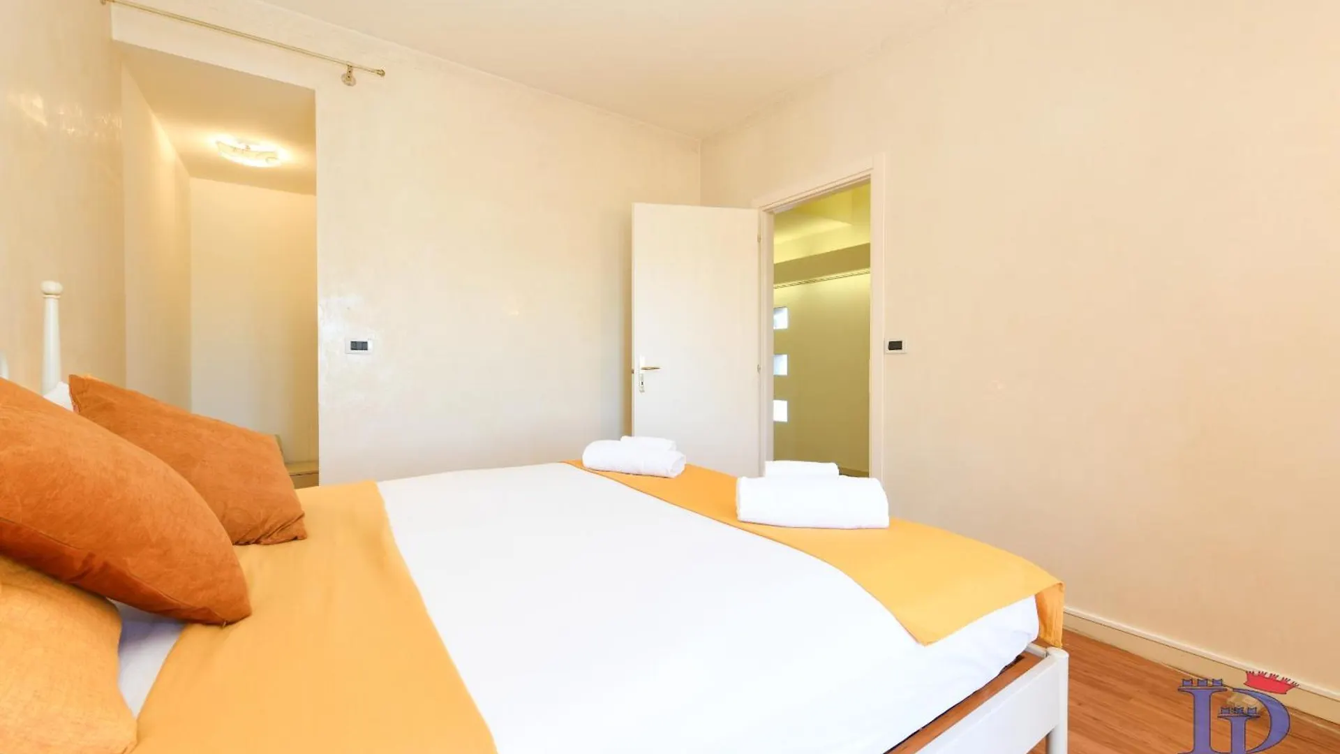 Desenzanoloft Official Partner Marriott Homes & Villas - Eden Lake View And Privat Beach Renovated In 2025 Sirmione 0*,