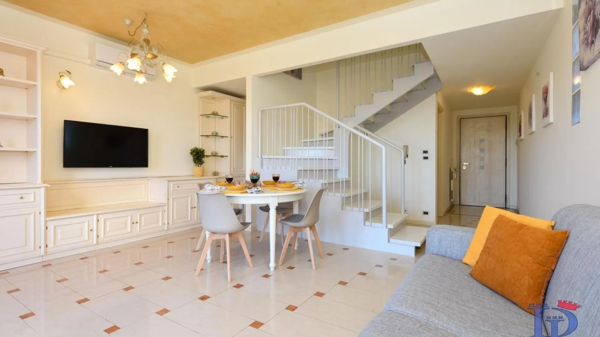Apartment Desenzanoloft Official Partner Marriott Homes & Villas - Eden Lake View And Privat Beach Renovated In 2025 Sirmione Italy