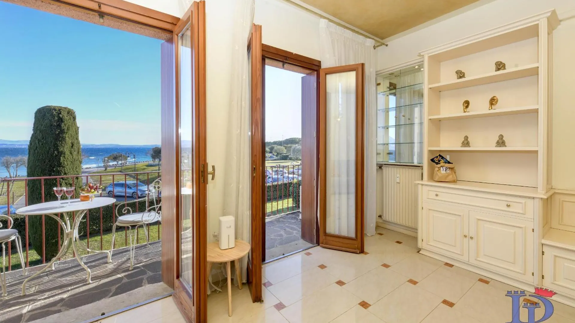 Desenzanoloft Official Partner Marriott Homes & Villas - Eden Lake View And Privat Beach Renovated In 2025 Sirmione Italy