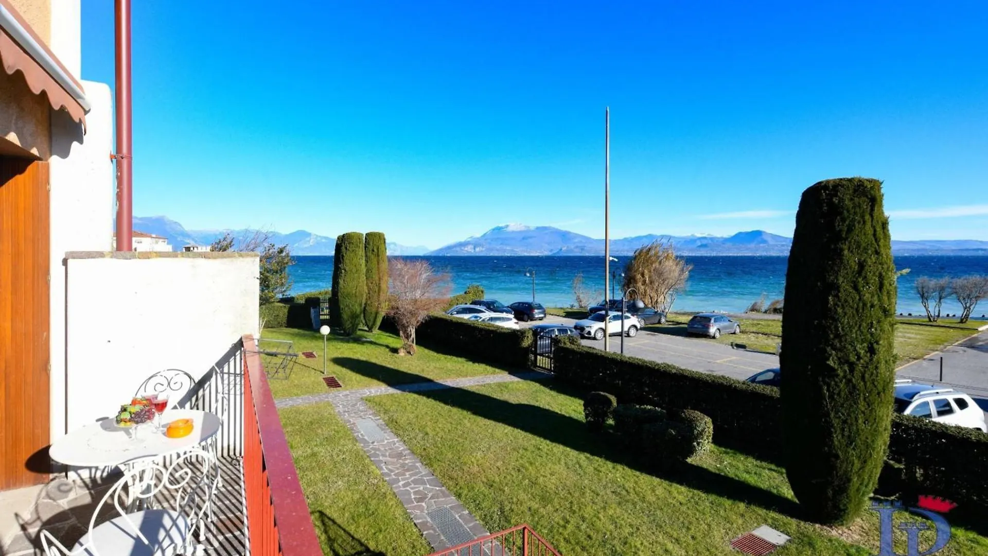 Desenzanoloft Official Partner Marriott Homes & Villas - Eden Lake View And Privat Beach Renovated In 2025 Sirmione 0*,